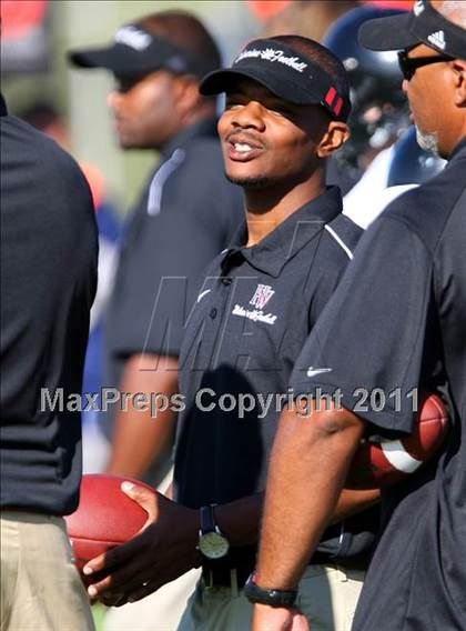 Thumbnail 2 in Harvard-Westlake @ Venice (Freshman) photogallery.