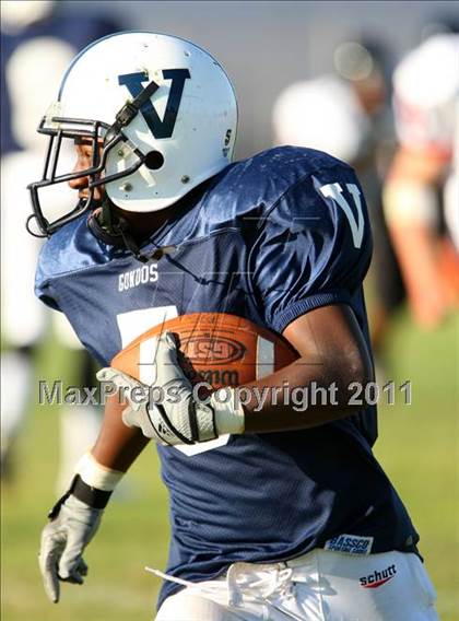 Thumbnail 3 in Harvard-Westlake @ Venice (Freshman) photogallery.