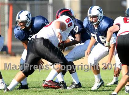 Thumbnail 2 in Harvard-Westlake @ Venice (Freshman) photogallery.