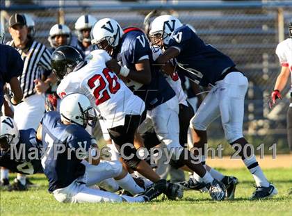 Thumbnail 2 in Harvard-Westlake @ Venice (Freshman) photogallery.