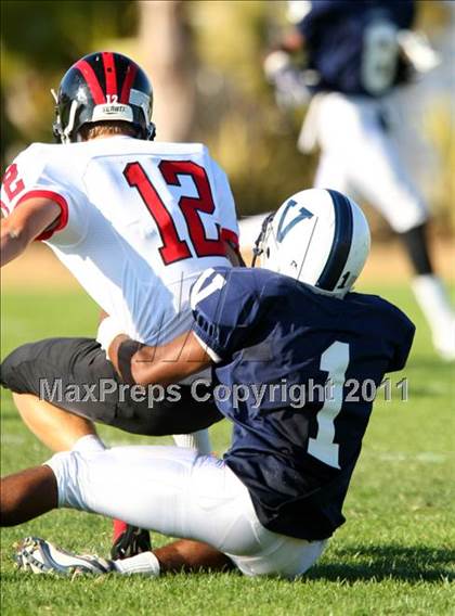 Thumbnail 1 in Harvard-Westlake @ Venice (Freshman) photogallery.