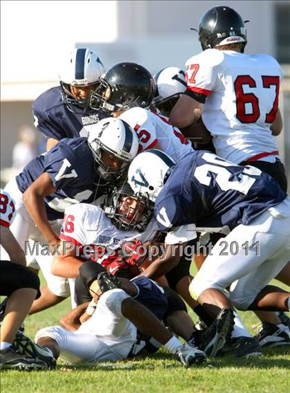 Thumbnail 3 in Harvard-Westlake @ Venice (Freshman) photogallery.