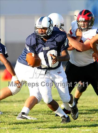 Thumbnail 2 in Harvard-Westlake @ Venice (Freshman) photogallery.