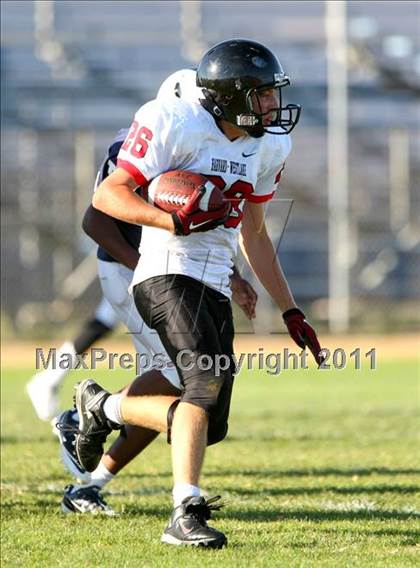 Thumbnail 1 in Harvard-Westlake @ Venice (Freshman) photogallery.