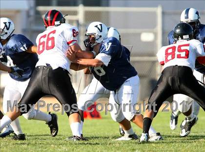 Thumbnail 2 in Harvard-Westlake @ Venice (Freshman) photogallery.
