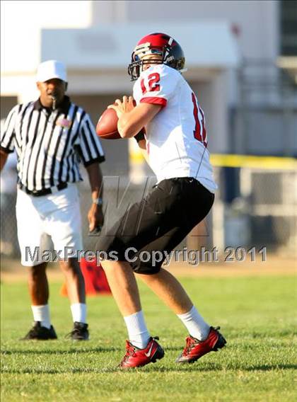 Thumbnail 2 in Harvard-Westlake @ Venice (Freshman) photogallery.