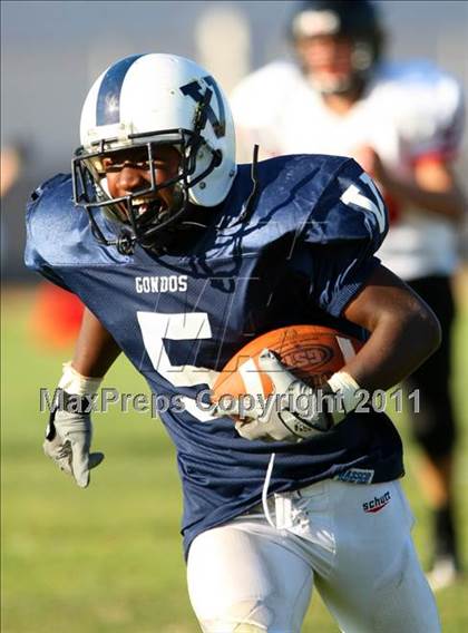 Thumbnail 2 in Harvard-Westlake @ Venice (Freshman) photogallery.