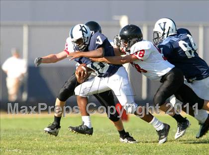 Thumbnail 2 in Harvard-Westlake @ Venice (Freshman) photogallery.