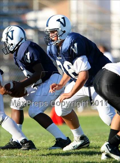 Thumbnail 2 in Harvard-Westlake @ Venice (Freshman) photogallery.