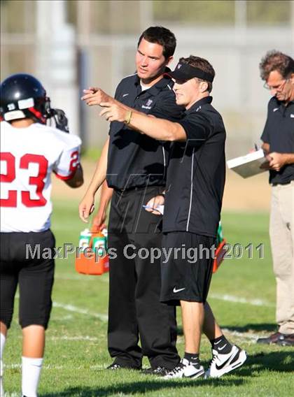 Thumbnail 2 in Harvard-Westlake @ Venice (Freshman) photogallery.