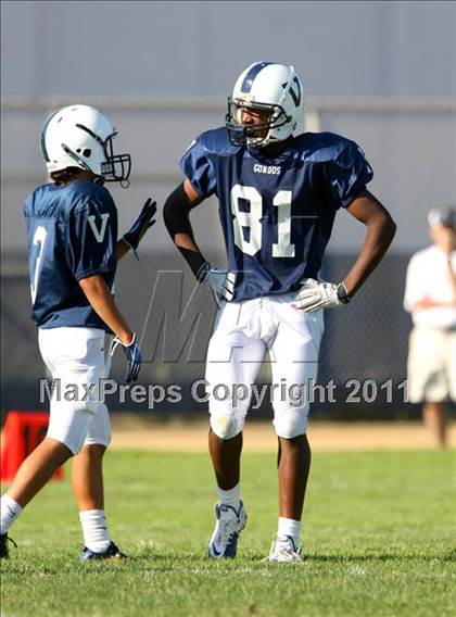 Thumbnail 3 in Harvard-Westlake @ Venice (Freshman) photogallery.