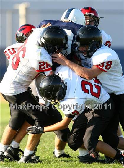 Thumbnail 2 in Harvard-Westlake @ Venice (Freshman) photogallery.