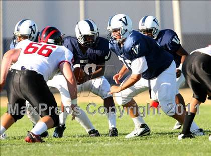 Thumbnail 2 in Harvard-Westlake @ Venice (Freshman) photogallery.