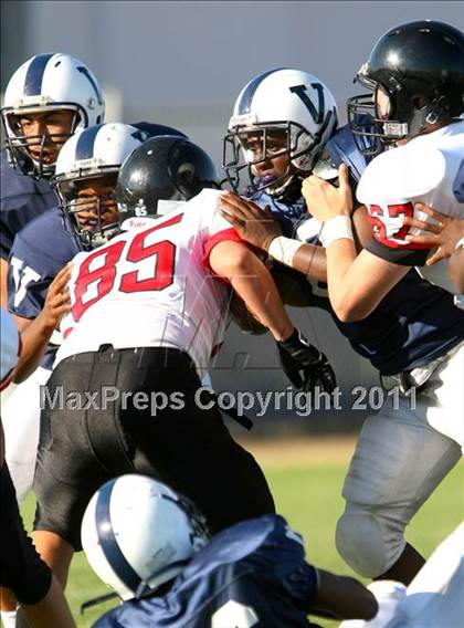 Thumbnail 3 in Harvard-Westlake @ Venice (Freshman) photogallery.