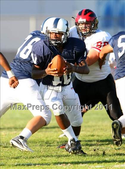 Thumbnail 1 in Harvard-Westlake @ Venice (Freshman) photogallery.