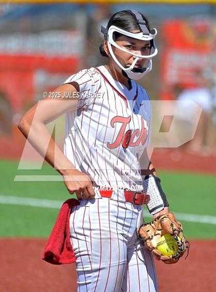 Thumbnail 3 in Southeast Career Tech vs Foothill (NIAA 4A Playoffs) photogallery.