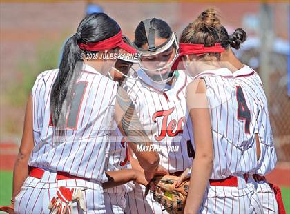 Thumbnail 2 in Southeast Career Tech vs Foothill (NIAA 4A Playoffs) photogallery.