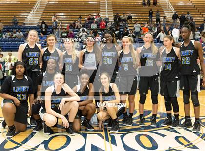 Thumbnail 2 in Southeast Raleigh vs. E.A. Laney (NCHSAA 4A Regional Playoff) photogallery.