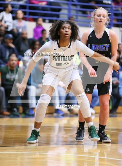 Thumbnail 3 in Southeast Raleigh vs. E.A. Laney (NCHSAA 4A Regional Playoff) photogallery.