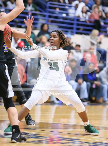 Thumbnail 1 in Southeast Raleigh vs. E.A. Laney (NCHSAA 4A Regional Playoff) photogallery.