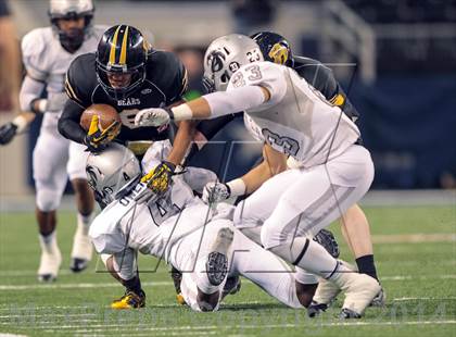 Thumbnail 3 in Brennan vs. Guyer (UIL 4A Division 1 Final) photogallery.