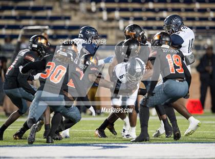 Thumbnail 1 in Wylie East vs. Lancaster (UIL 5A Regional Quarterfinal Playoff) photogallery.