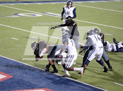 Thumbnail 1 in Wylie East vs. Lancaster (UIL 5A Regional Quarterfinal Playoff) photogallery.