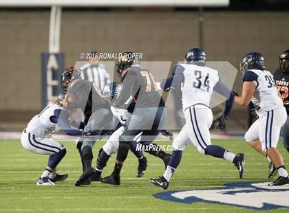 Thumbnail 3 in Wylie East vs. Lancaster (UIL 5A Regional Quarterfinal Playoff) photogallery.