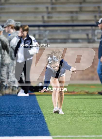 Thumbnail 3 in Wylie East vs. Lancaster (UIL 5A Regional Quarterfinal Playoff) photogallery.