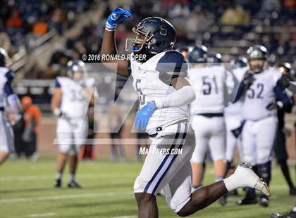 Thumbnail 1 in Wylie East vs. Lancaster (UIL 5A Regional Quarterfinal Playoff) photogallery.