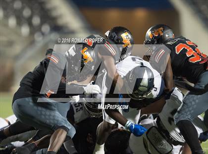 Thumbnail 1 in Wylie East vs. Lancaster (UIL 5A Regional Quarterfinal Playoff) photogallery.