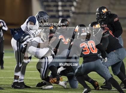 Thumbnail 2 in Wylie East vs. Lancaster (UIL 5A Regional Quarterfinal Playoff) photogallery.