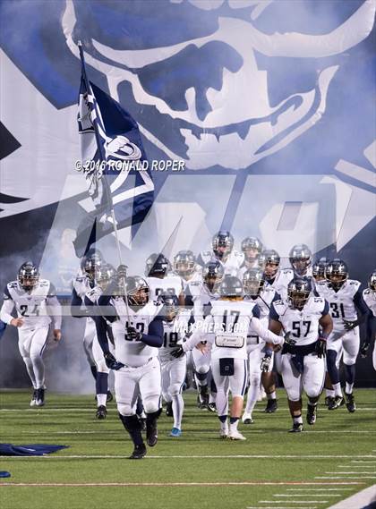 Thumbnail 1 in Wylie East vs. Lancaster (UIL 5A Regional Quarterfinal Playoff) photogallery.
