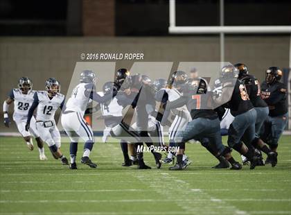 Thumbnail 1 in Wylie East vs. Lancaster (UIL 5A Regional Quarterfinal Playoff) photogallery.
