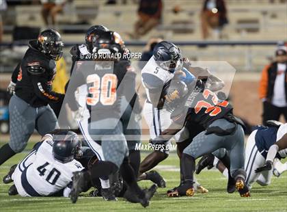 Thumbnail 3 in Wylie East vs. Lancaster (UIL 5A Regional Quarterfinal Playoff) photogallery.