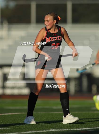 Thumbnail 2 in JV: Midd-West @ Milton photogallery.