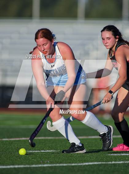 Thumbnail 3 in JV: Midd-West @ Milton photogallery.