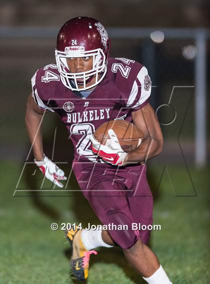 Thumbnail 3 in Bristol Eastern @ Bulkeley/Hartford Magnet Trinity College Academy photogallery.
