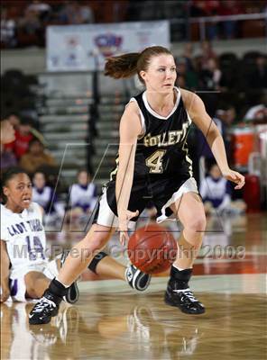 Thumbnail 2 in Kennard vs. Follett (UIL D2 1A Final) photogallery.