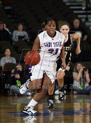 Thumbnail 3 in Kennard vs. Follett (UIL D2 1A Final) photogallery.