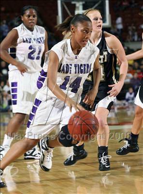 Thumbnail 3 in Kennard vs. Follett (UIL D2 1A Final) photogallery.