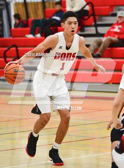 Thumbnail 2 in Carlmont vs. Aragon (Burlingame Lions Club Basketball Tournament) photogallery.