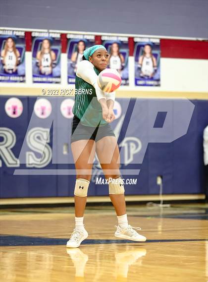 Thumbnail 1 in College Park vs Spring (UIL6A Bi-District) photogallery.