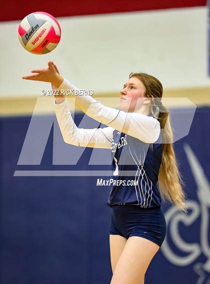 Thumbnail 3 in College Park vs Spring (UIL6A Bi-District) photogallery.