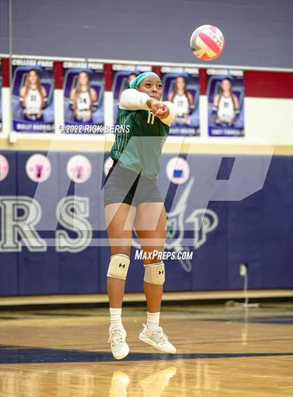 Thumbnail 2 in College Park vs Spring (UIL6A Bi-District) photogallery.