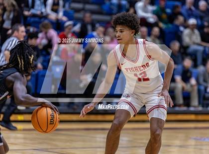 Thumbnail 1 in Fishers vs. Manual (Bank of O'Fallon Shootout) photogallery.