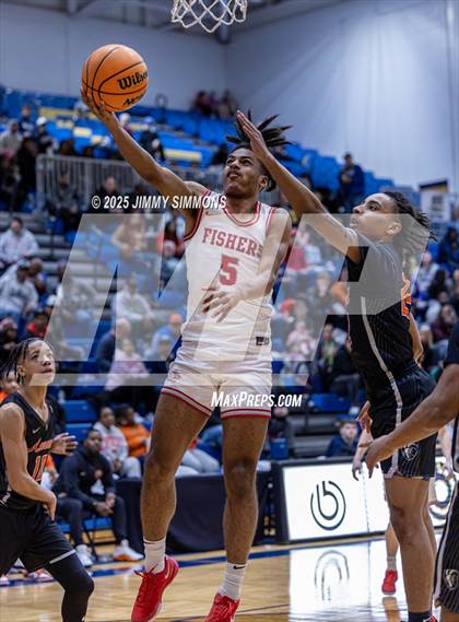 Thumbnail 3 in Fishers vs. Manual (Bank of O'Fallon Shootout) photogallery.