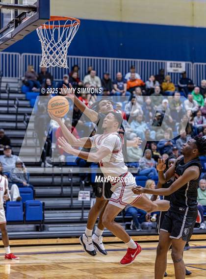 Thumbnail 3 in Fishers vs. Manual (Bank of O'Fallon Shootout) photogallery.
