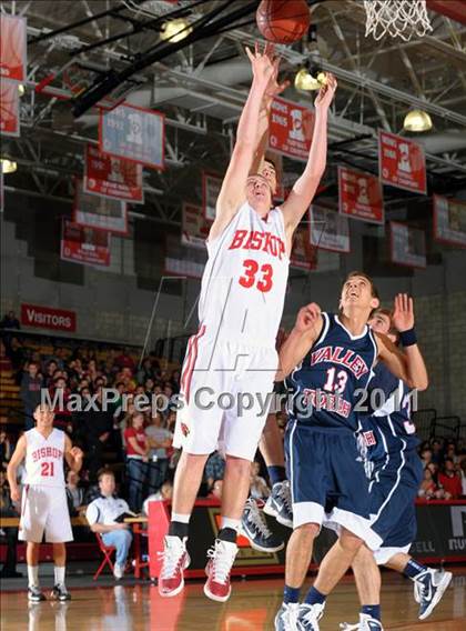 Thumbnail 3 in Valley Torah vs. Bishop Diego (CIF SS 6AA Final) photogallery.