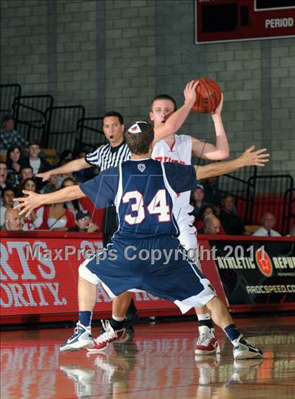 Thumbnail 2 in Valley Torah vs. Bishop Diego (CIF SS 6AA Final) photogallery.
